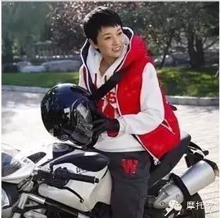 摩托家／聊聊我曾經(jīng)的最愛，08款杜卡迪ducati 696